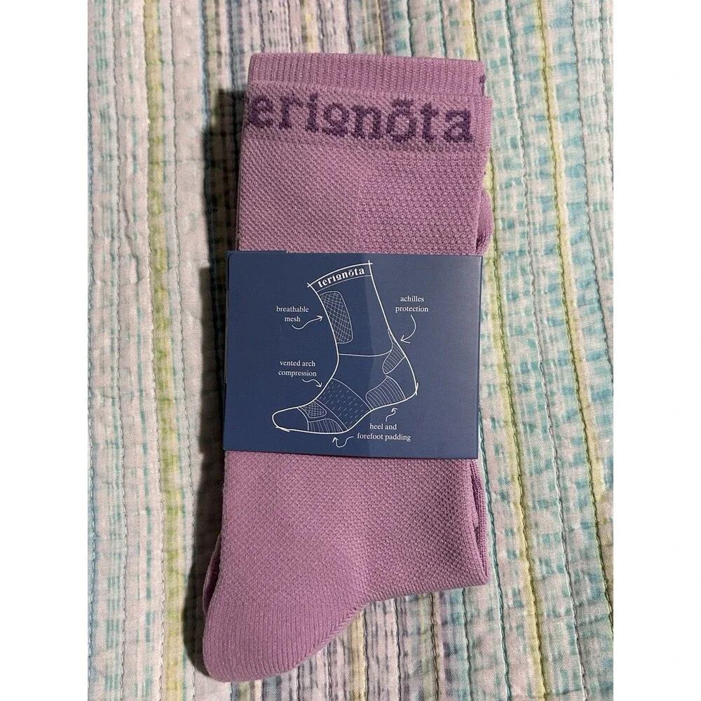 Terignota Shorthorn Trail (1 Pair) & Defeet (1 Pair) Athletic Sock Bundle